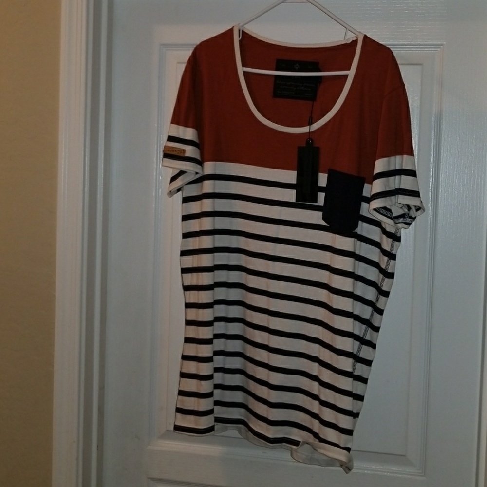 Brand new 2x stripe shirt